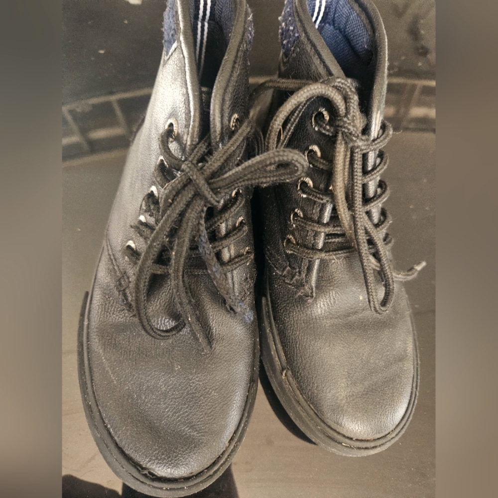 Kids boots
